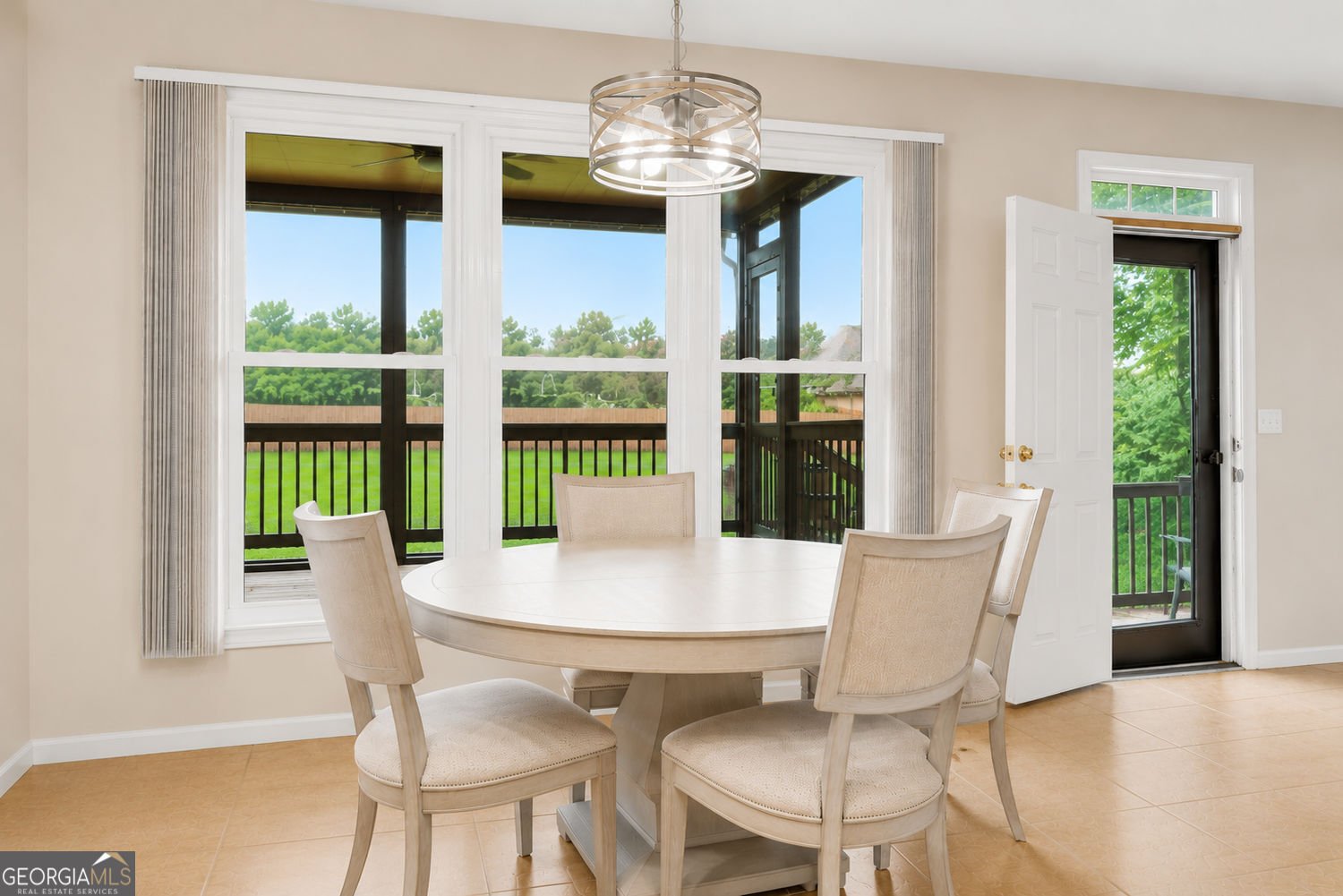 2057 Devonhurst Drive Powder Springs - Photo 12