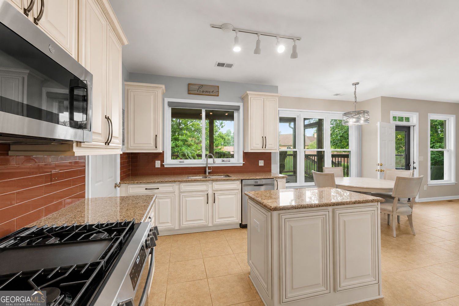 2057 Devonhurst Drive Powder Springs - Photo 9