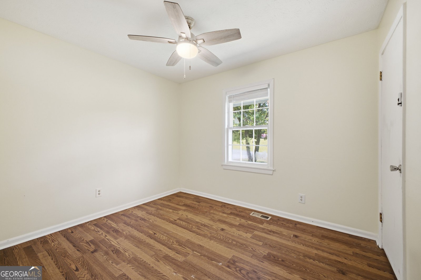 772 Compton Road Silver Creek - Photo 9