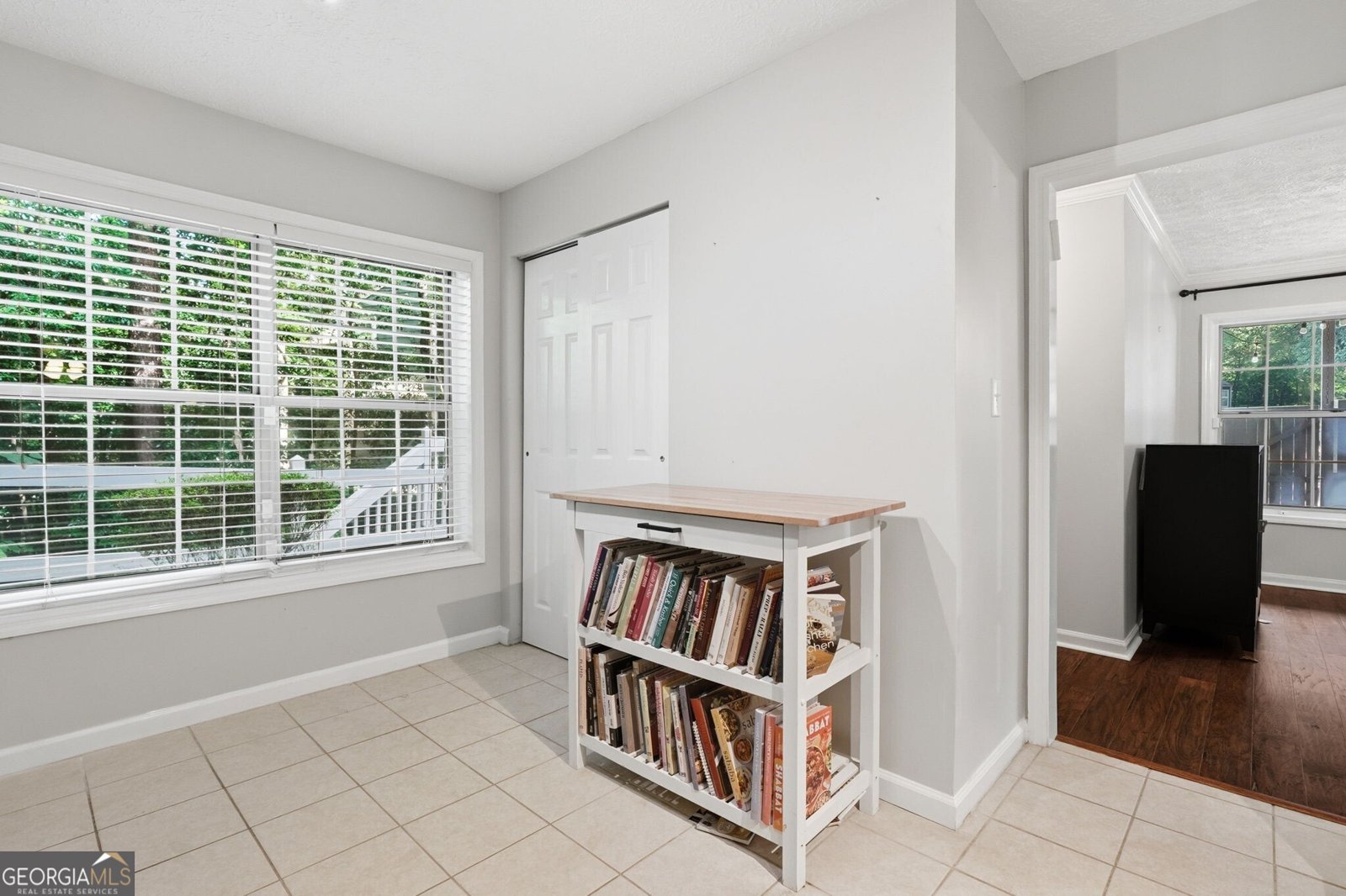 1402 Crossing Drive Atlanta - Photo 11