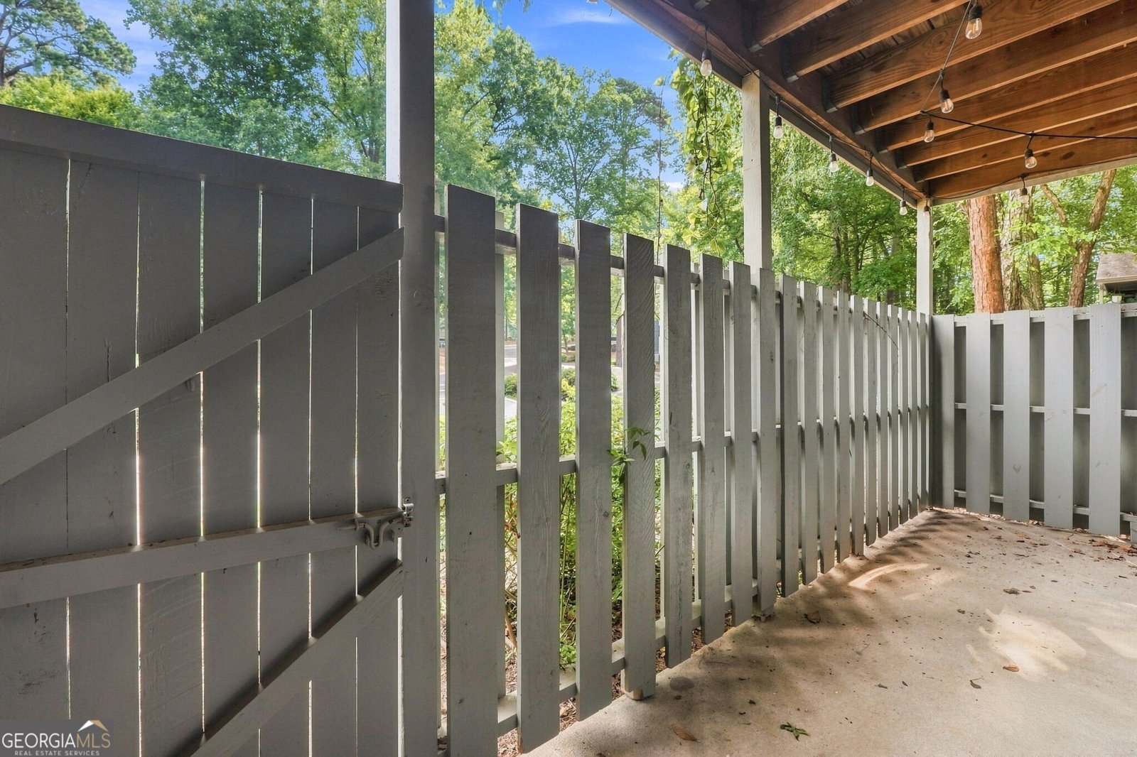 1402 Crossing Drive Atlanta - Photo 18