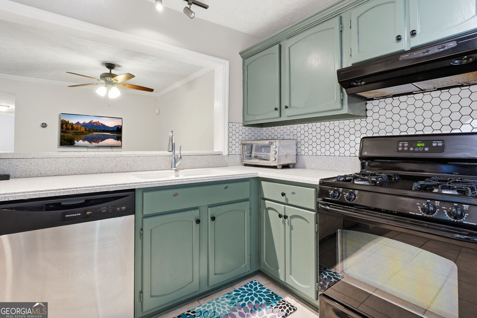 1402 Crossing Drive Atlanta - Photo 9