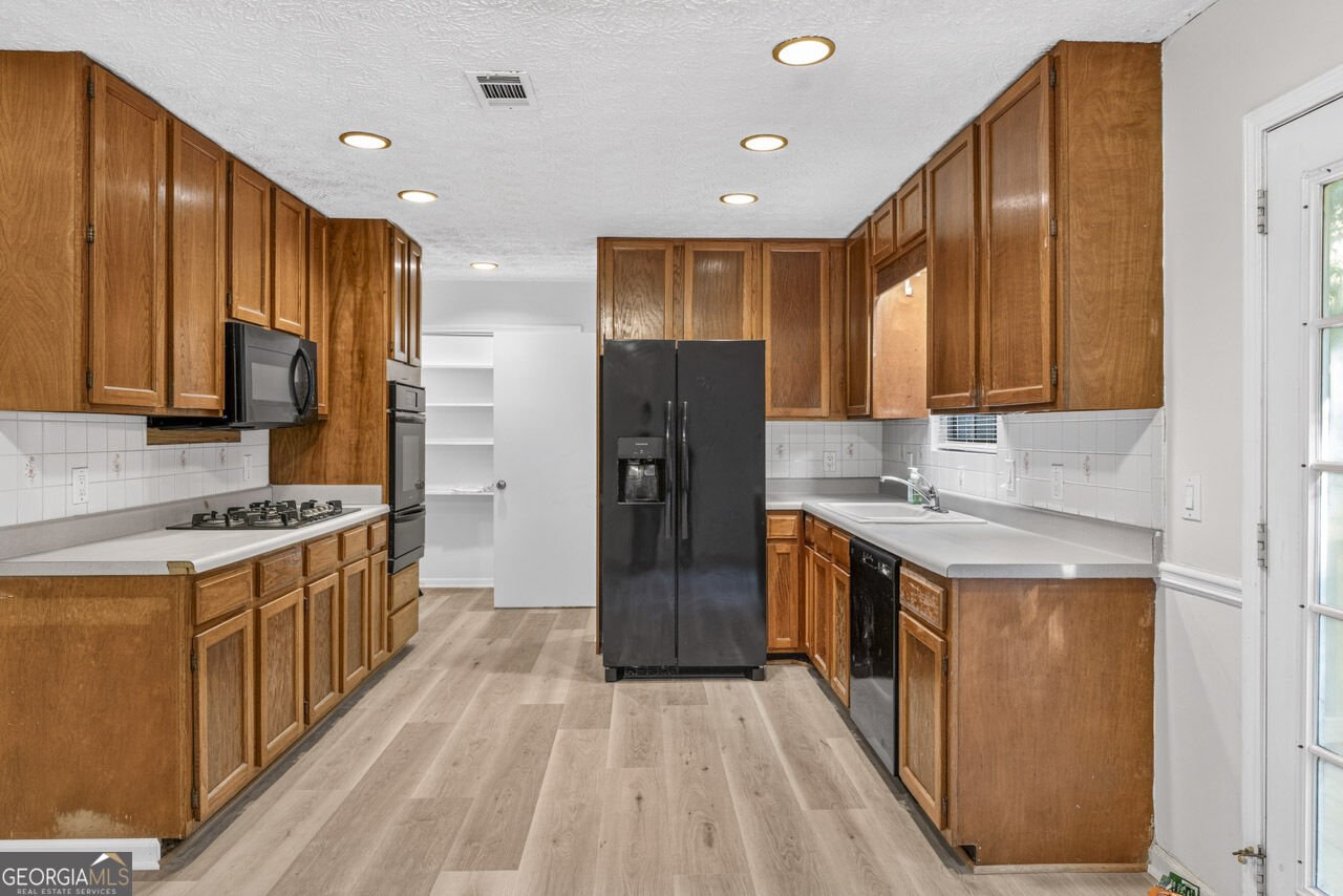 45 Guthrie Place Stockbridge - Photo 10