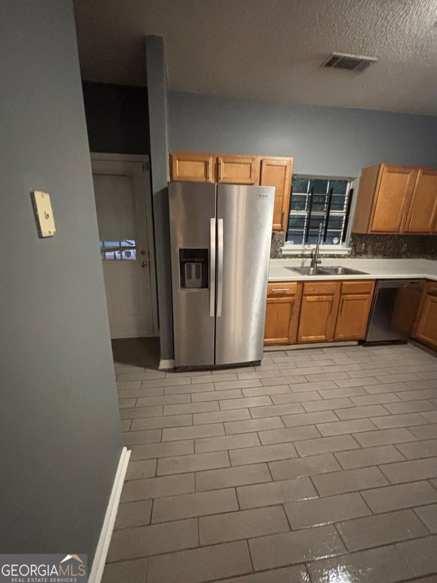 7690 Creekside Lane Riverdale - Photo 13
