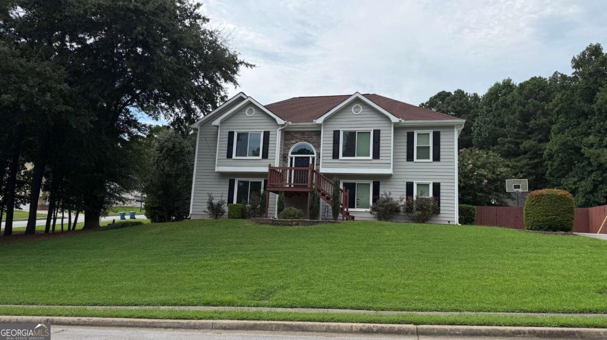 1755 Katrina Jo Ann Circle Dacula - main photo