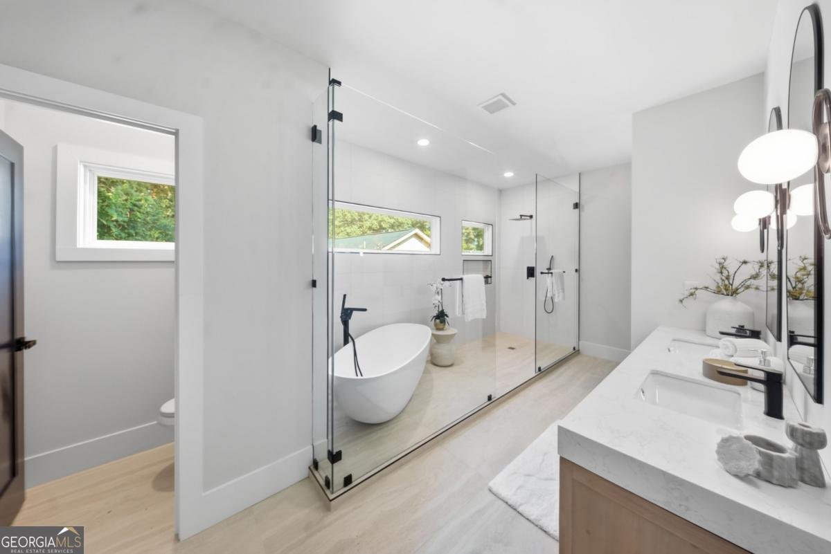 1378 Gus Thornhill Jr Drive East Point - Photo 18