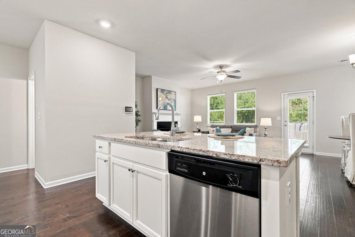 1620 Jacobs Way Stone Mountain - Photo 9