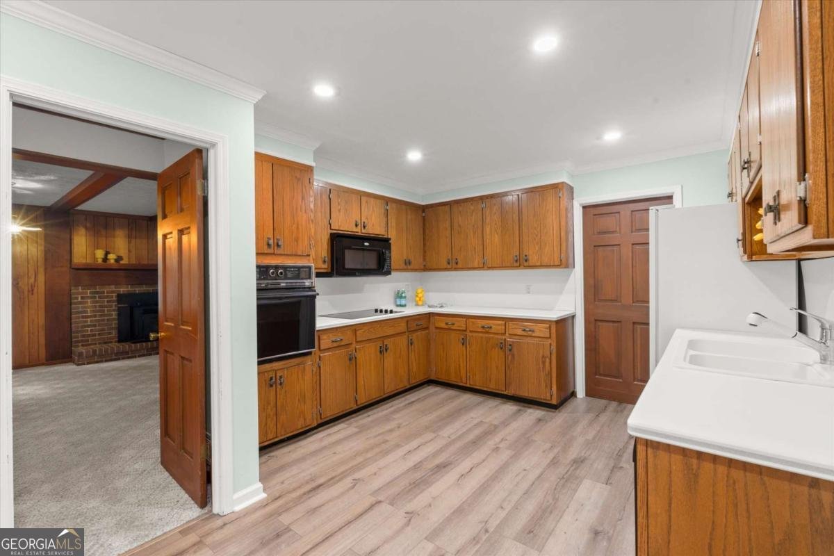 2932 Village Drive Marietta - Photo 8
