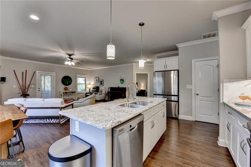 4001 Sovereign Drive Buford - Photo 10