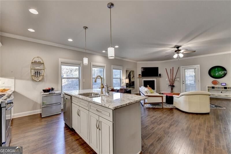4001 Sovereign Drive Buford - Photo 7