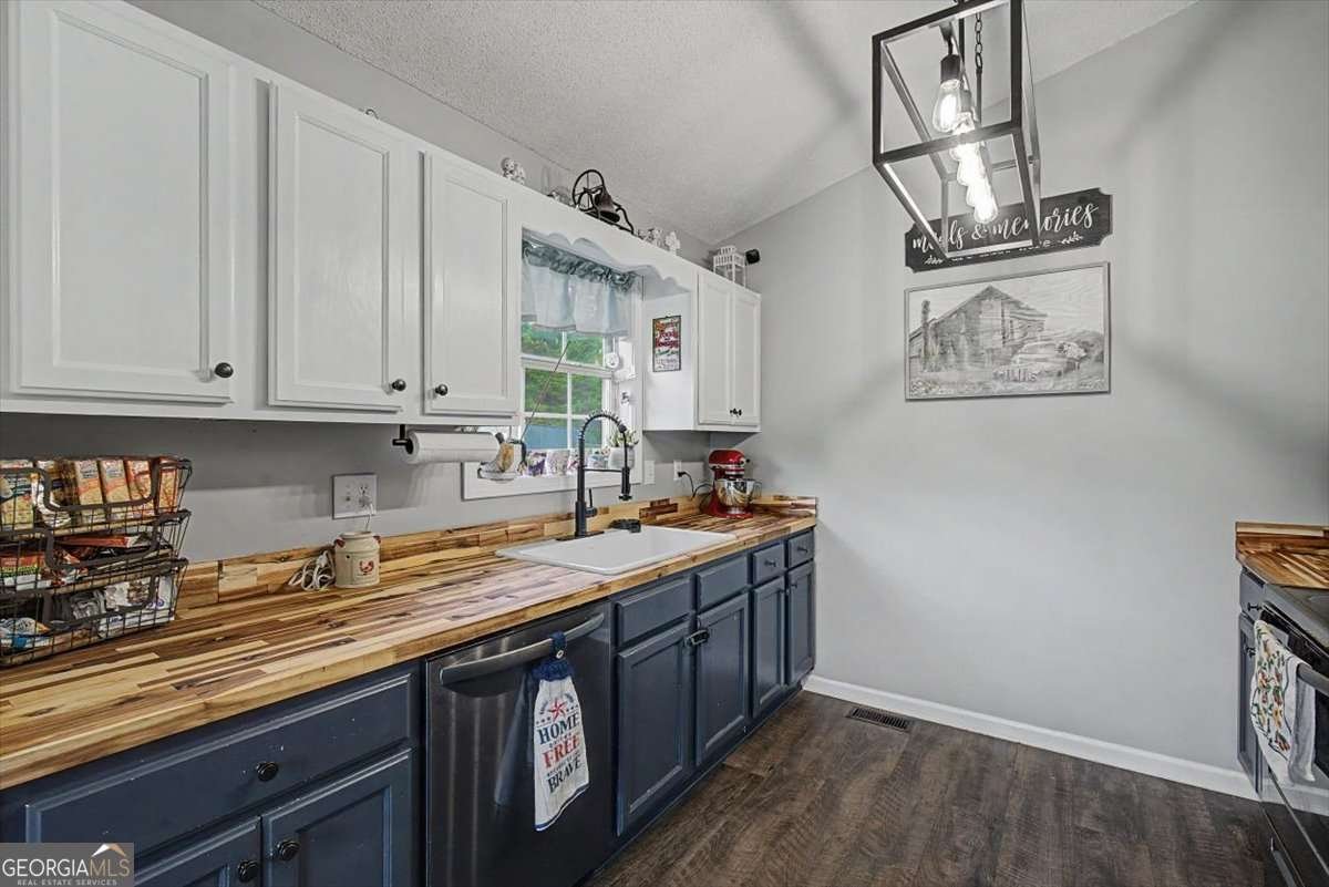 1216 Hardin Bridge Road Euharlee - Photo 10