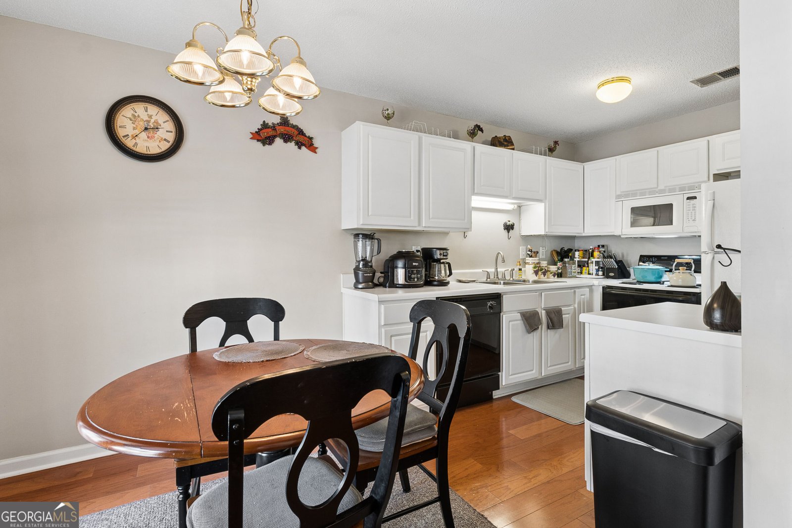 253 Gallant Court Mableton - Photo 10