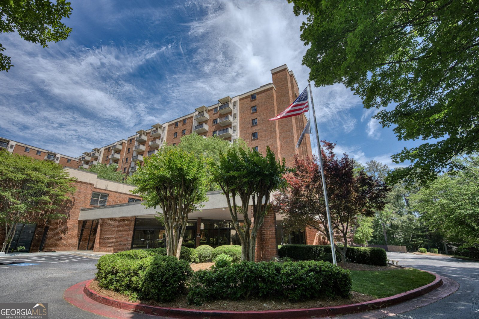 300 Johnson Ferry Road Atlanta - main photo