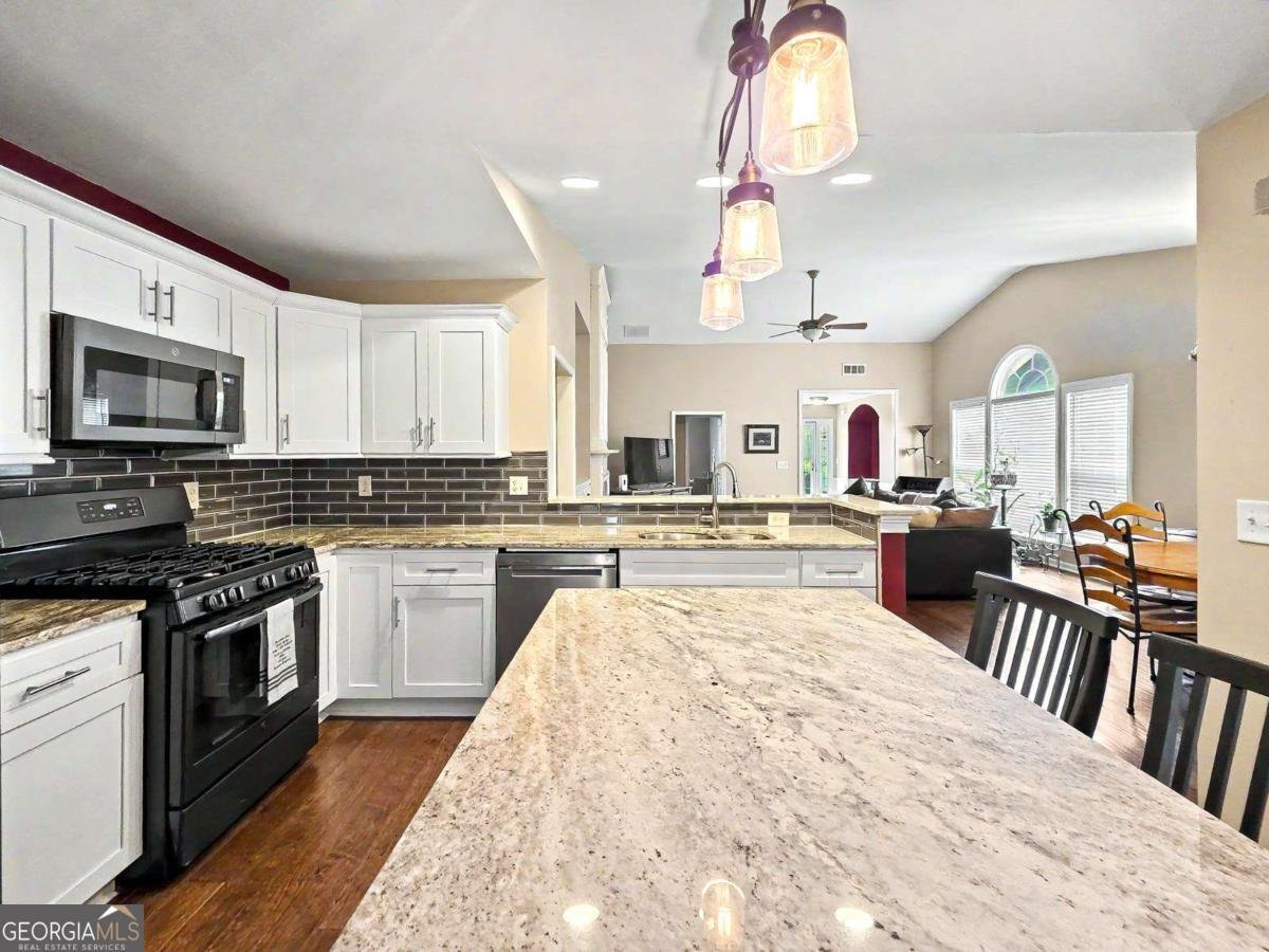 6730 Waveland Drive Cumming - Photo 14