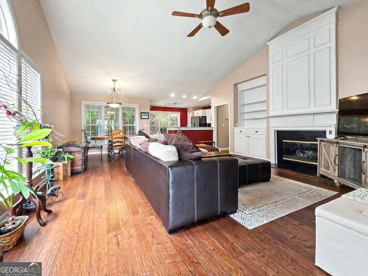 6730 Waveland Drive Cumming - Photo 7