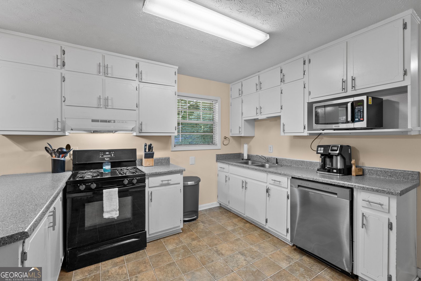 900 Carlton Drive Conyers - Photo 10