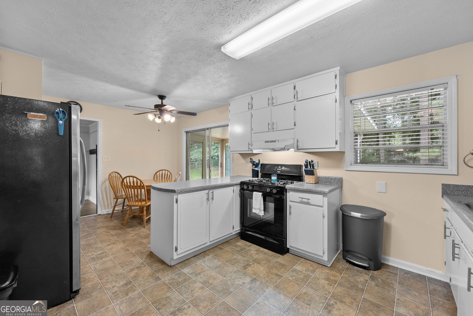 900 Carlton Drive Conyers - Photo 11