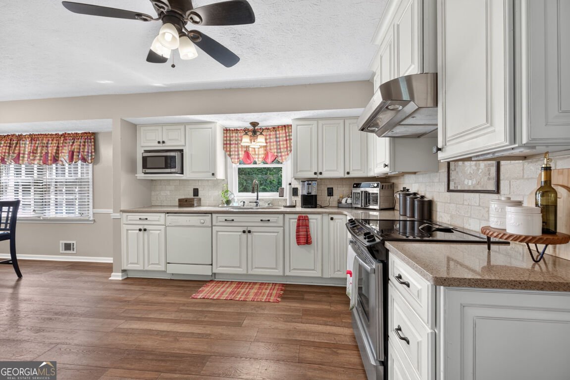 732 Windy Drive Stone Mountain - Photo 19
