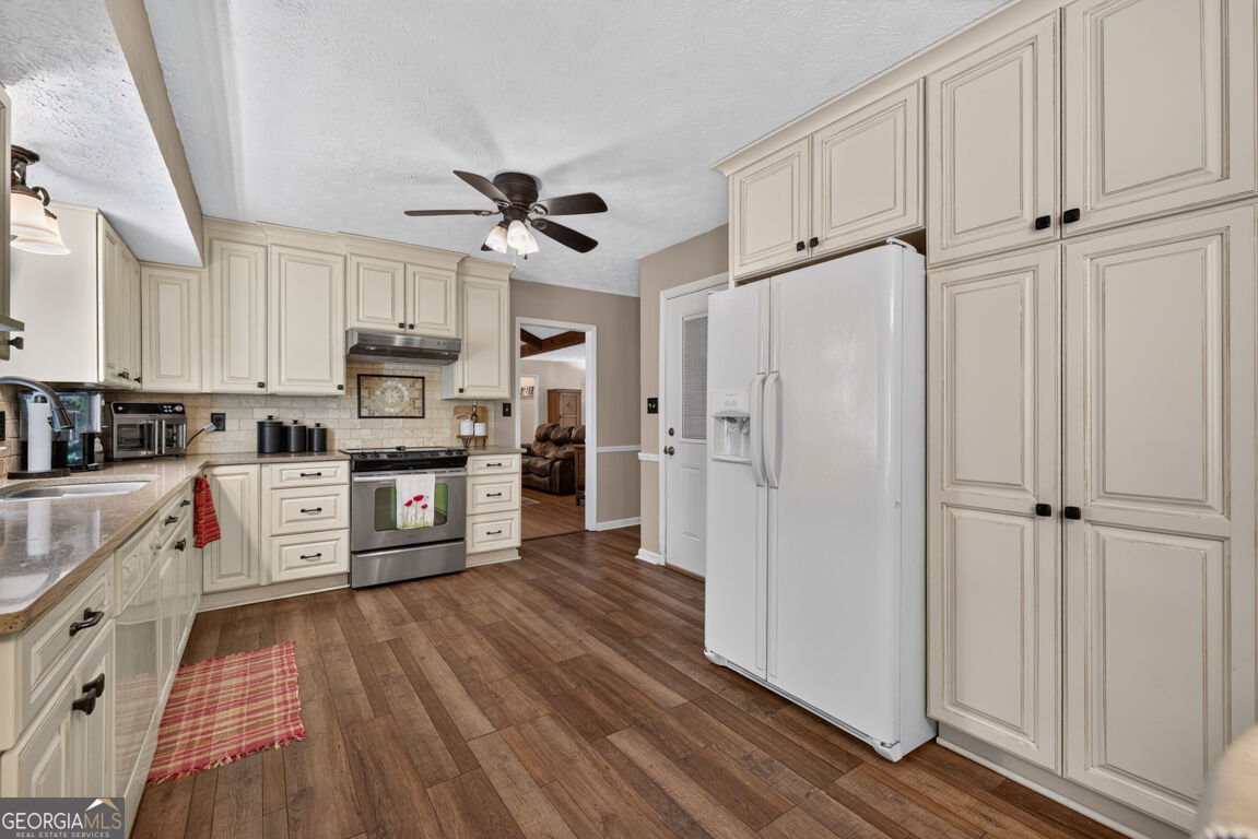 732 Windy Drive Stone Mountain - Photo 21