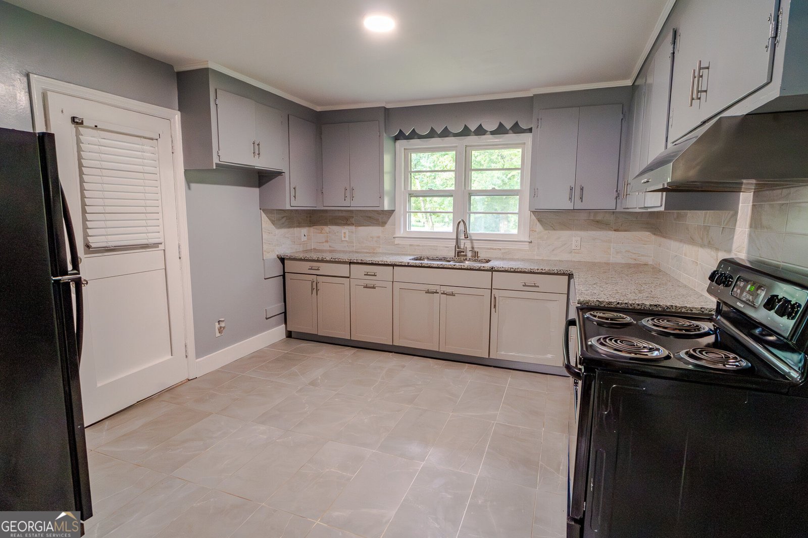 1106 Knoxville Street Fort Valley - Photo 9