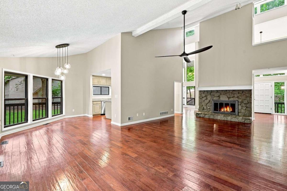 8810 Mount Drive Alpharetta - Photo 6