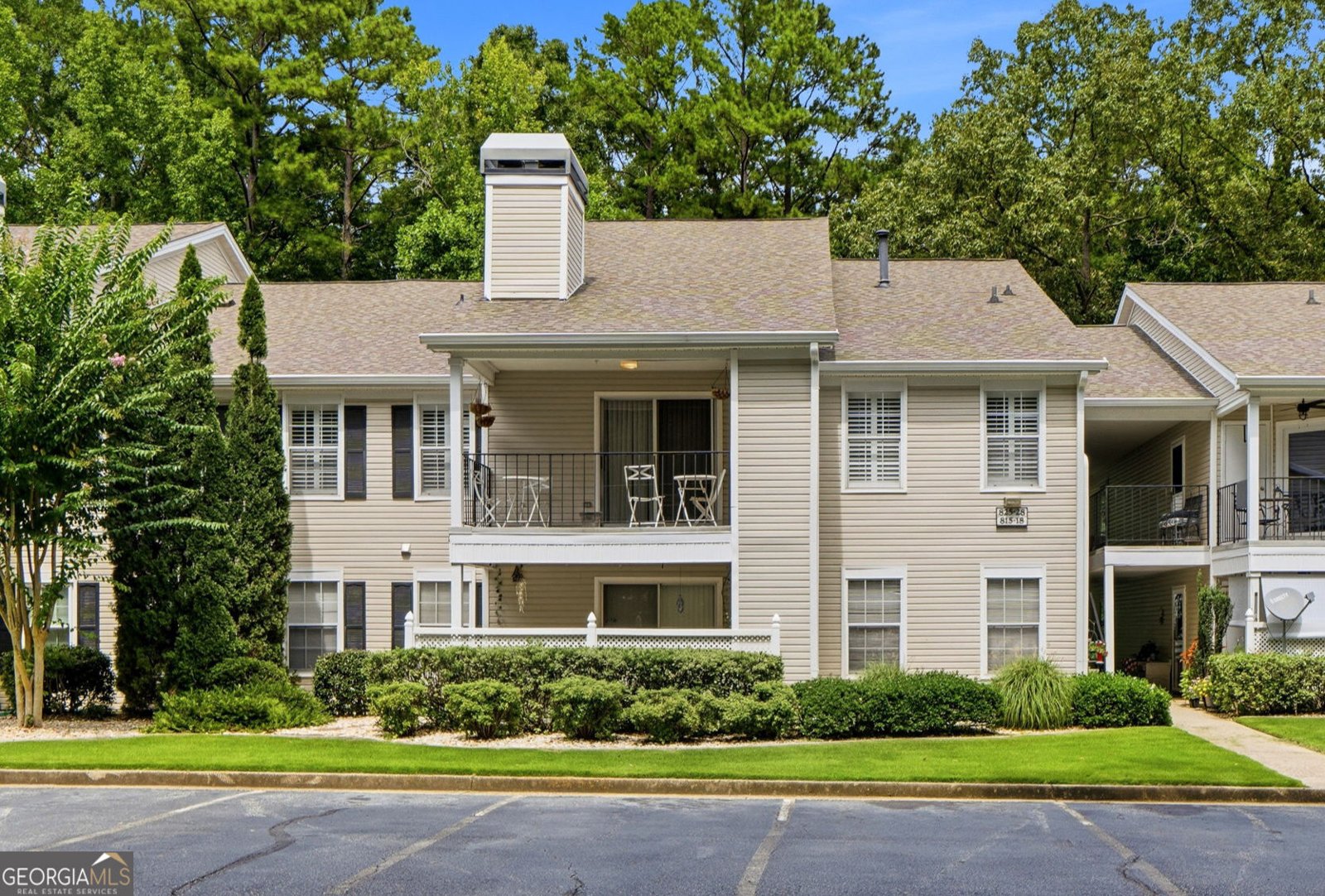 825 Ridgefield Drive Peachtree City - main photo