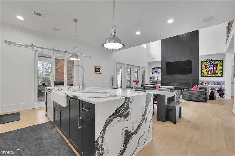 120 Chateau Place Woodstock - Photo 7