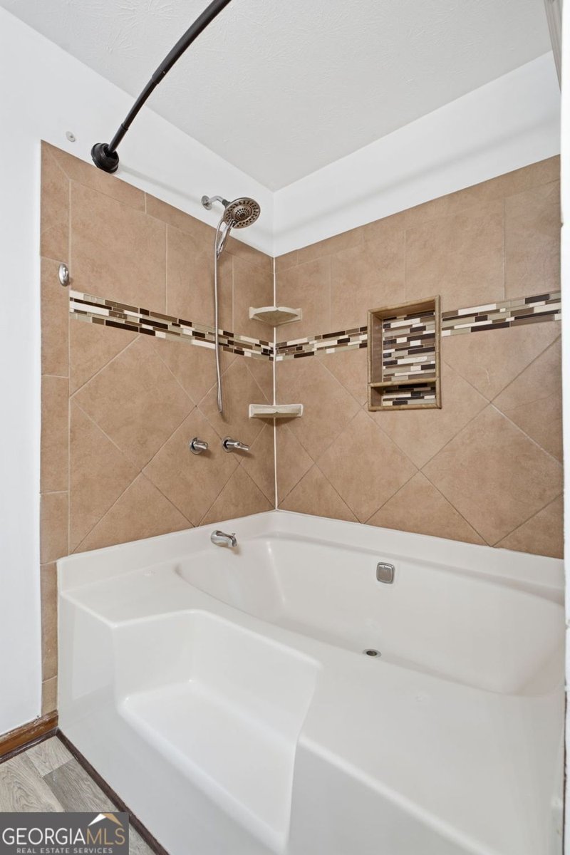2890 Creekwood Lane Lawrenceville - Photo 14