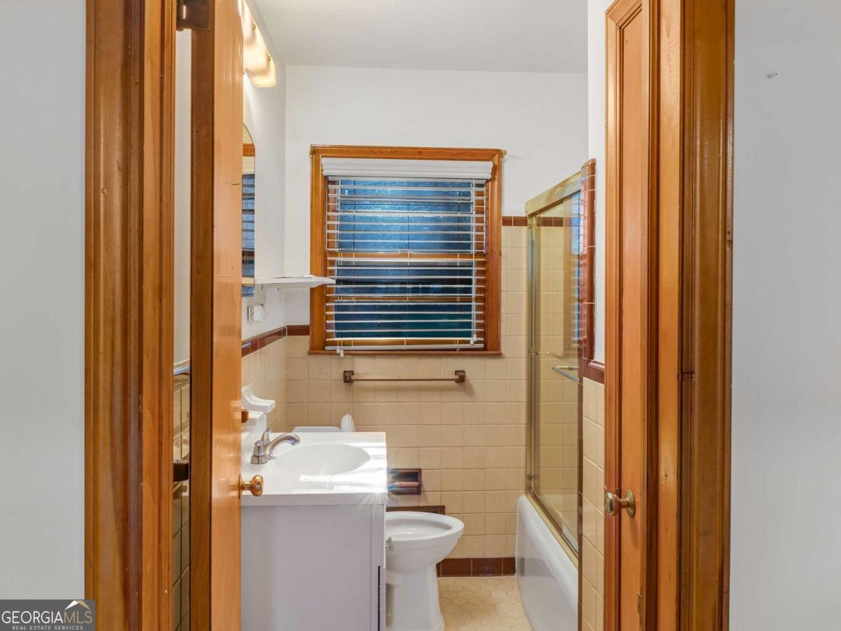 2560 Wood Valley Drive East Point - Photo 12