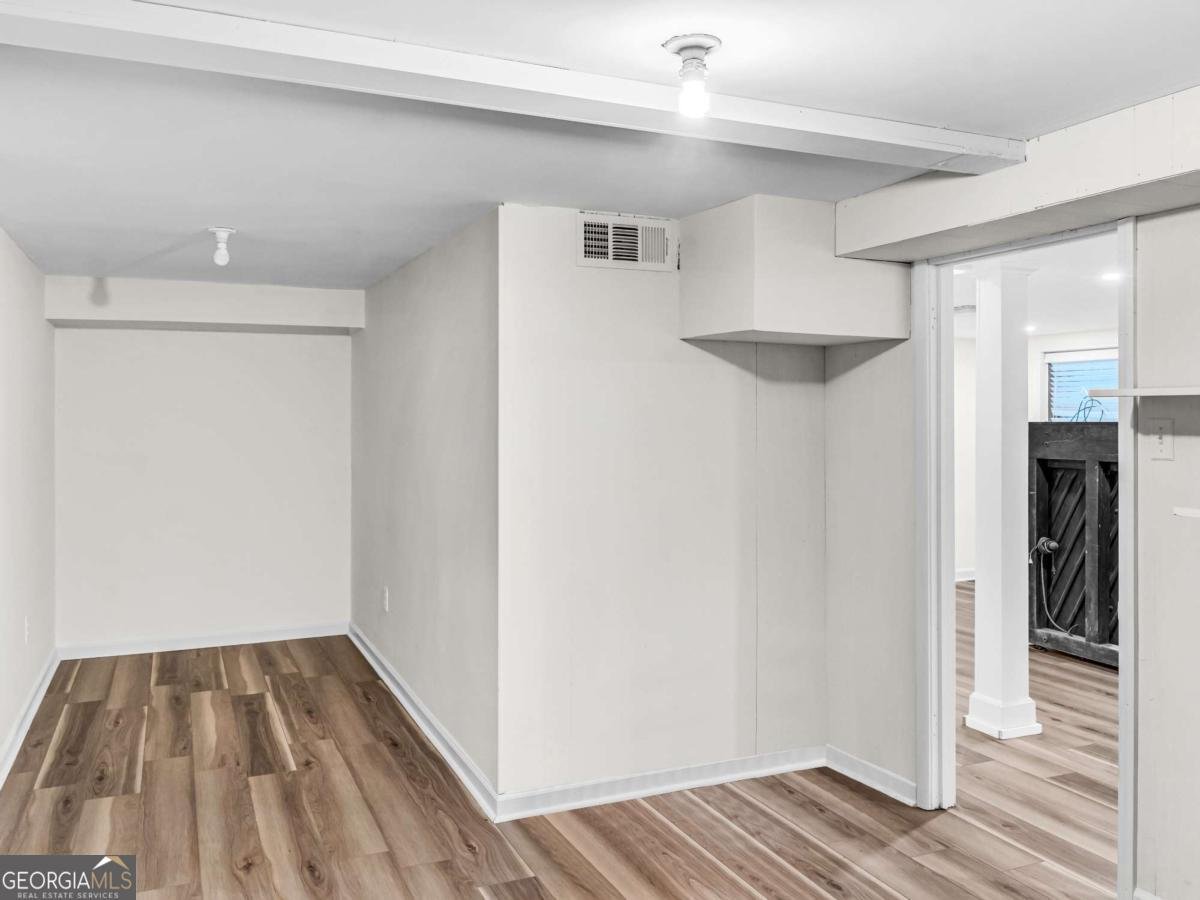 2560 Wood Valley Drive East Point - Photo 24