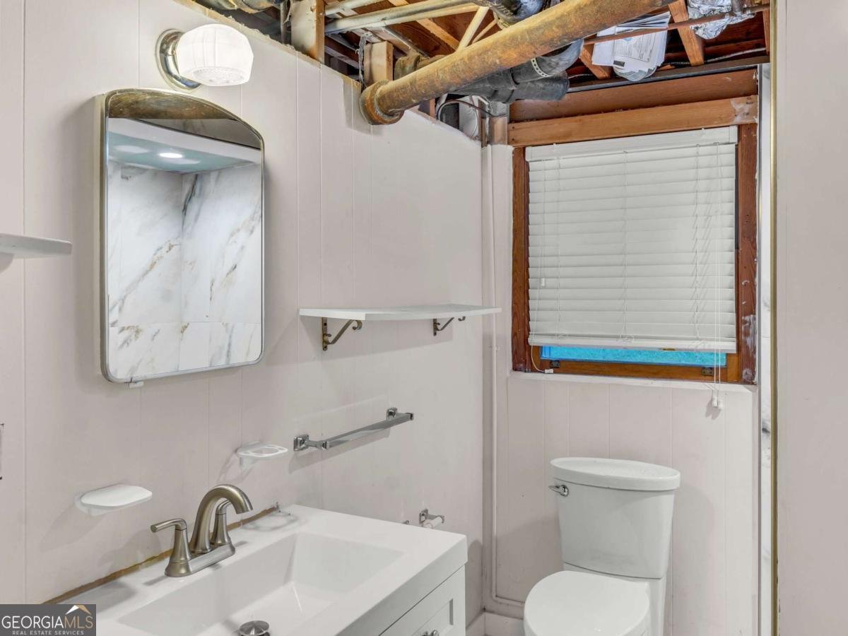 2560 Wood Valley Drive East Point - Photo 27