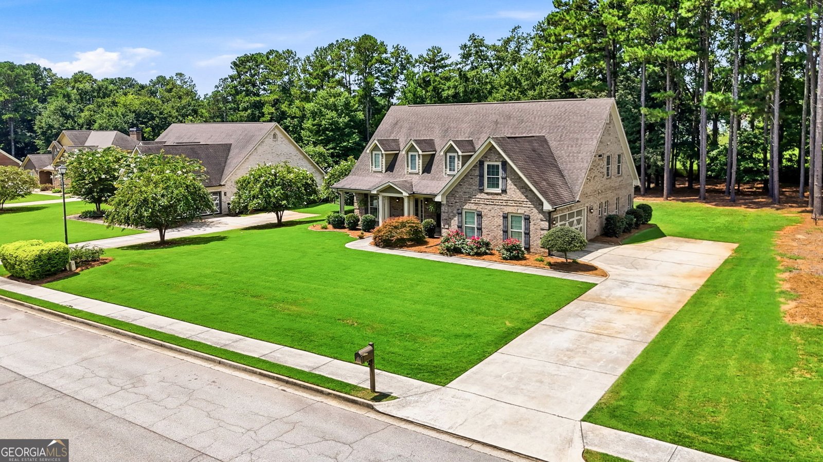 112 Fishers Mill Drive McDonough - main photo