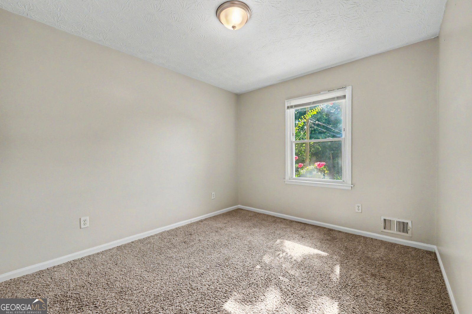576 Dove Tail Court Conyers - Photo 14