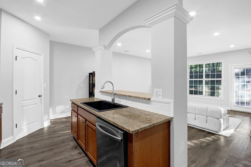 541 Woodland Park Terrace Lawrenceville - Photo 9