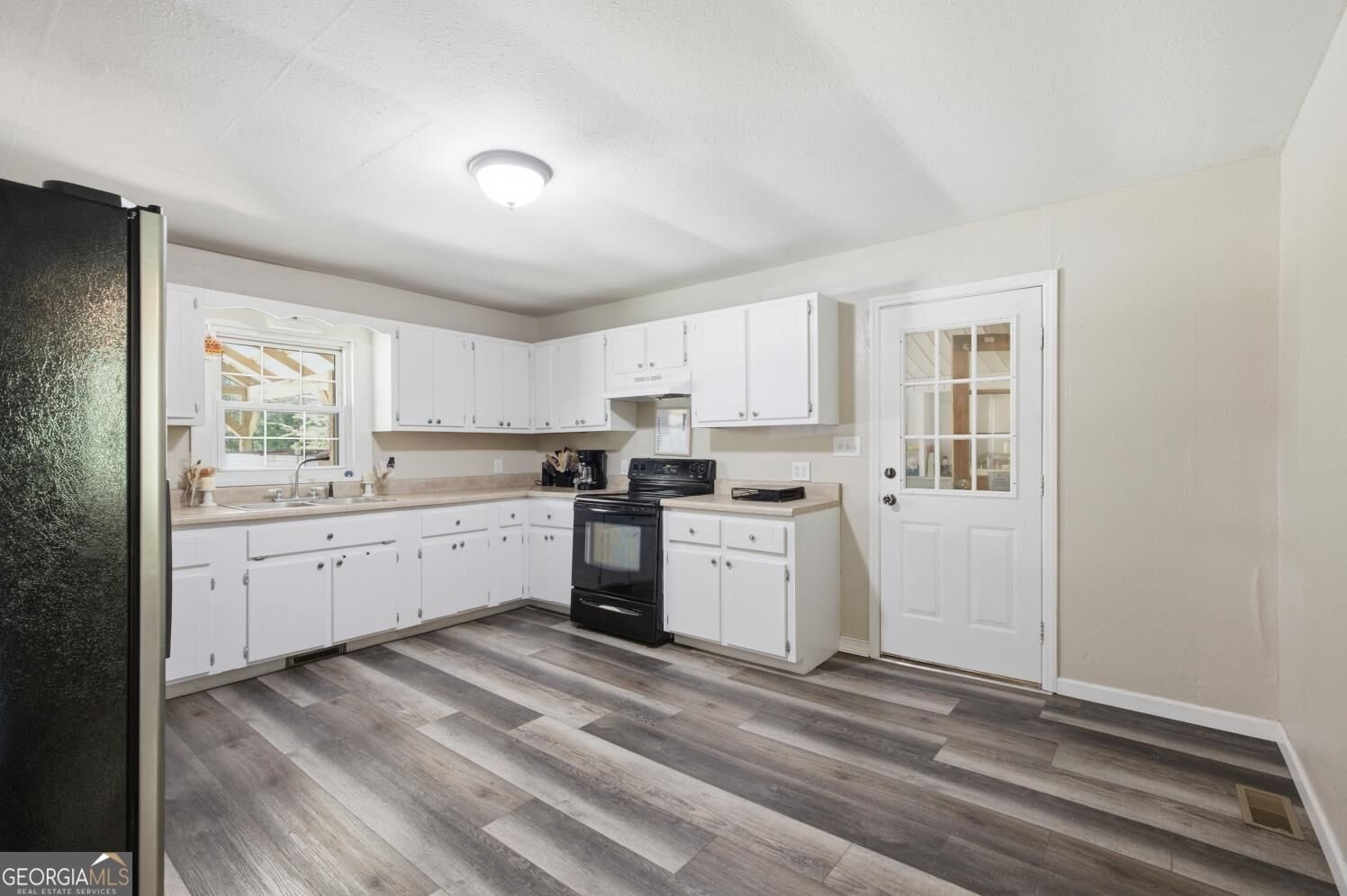 2112 Halls Valley Road Trion - Photo 9
