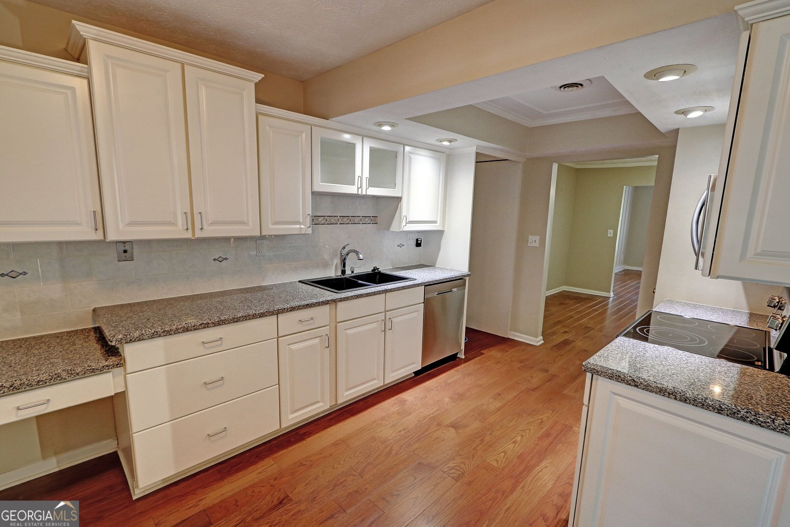 6412 Deerings Lane Peachtree Corners - Photo 12