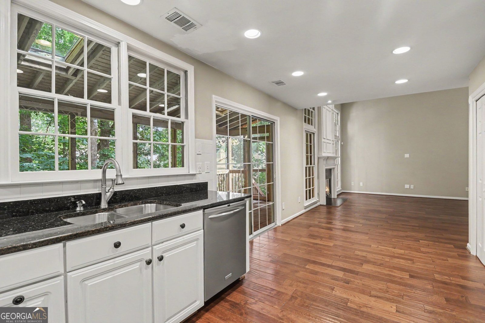 635 Rosedown Way Johns Creek - Photo 14