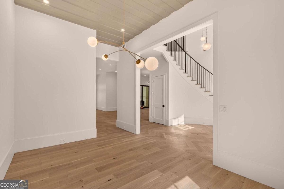 2896 Cravenridge Drive Atlanta - Photo 13