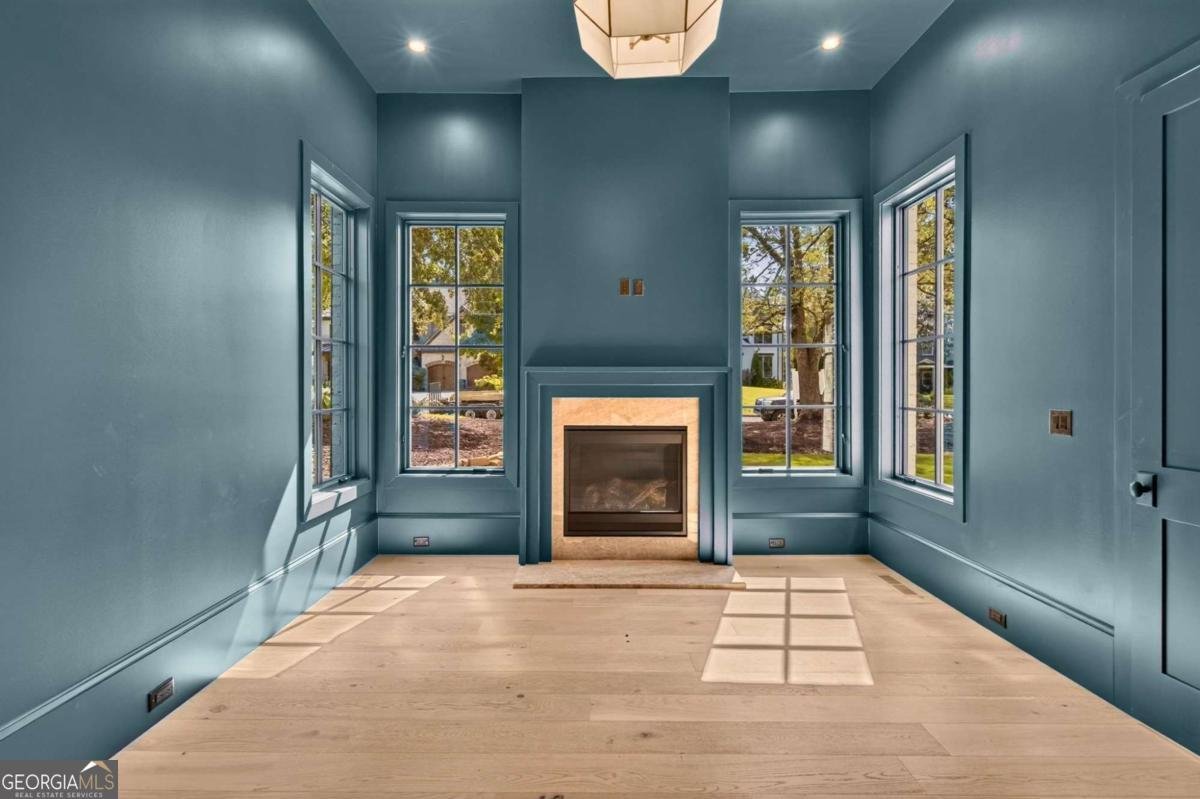 2896 Cravenridge Drive Atlanta - Photo 7