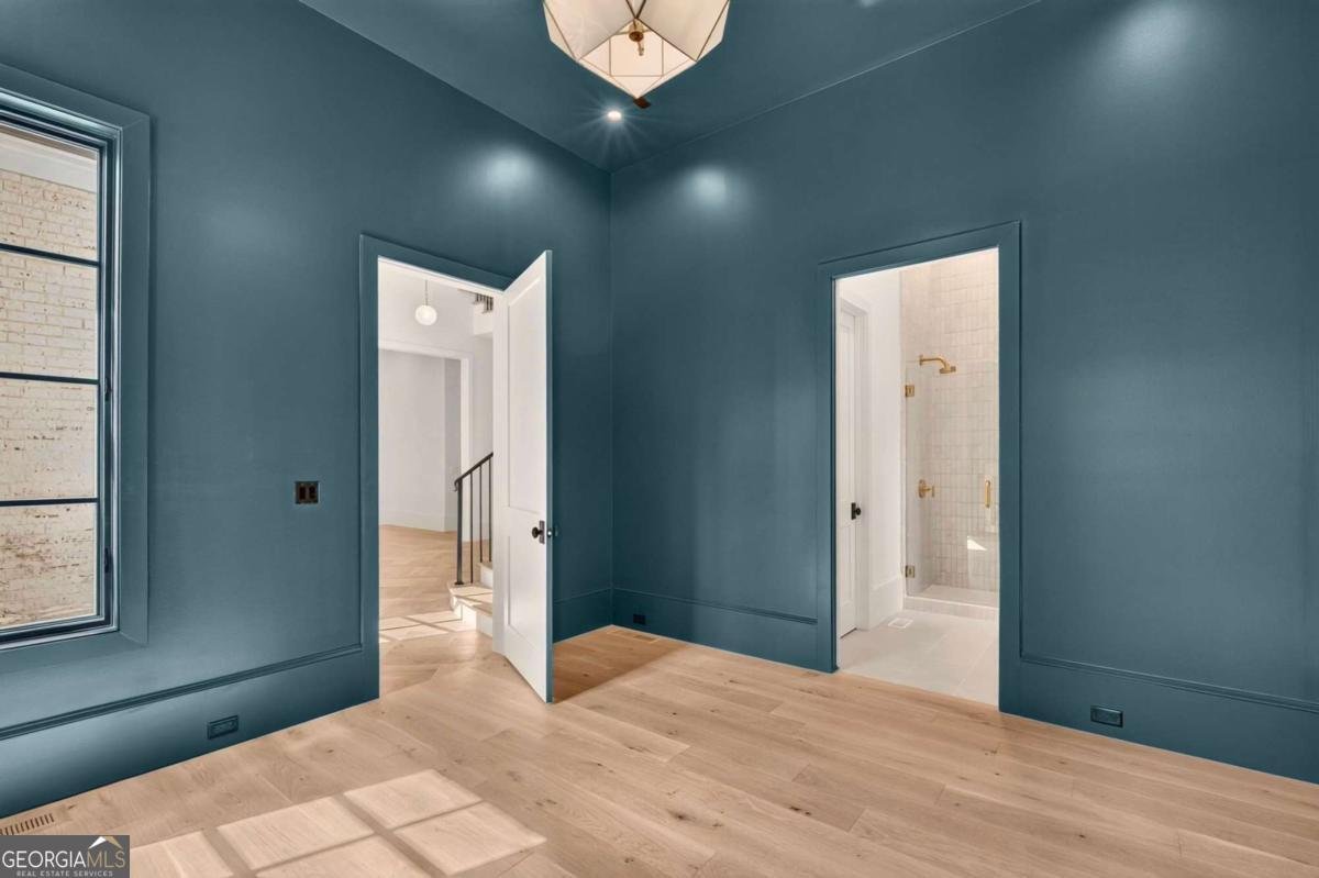 2896 Cravenridge Drive Atlanta - Photo 8