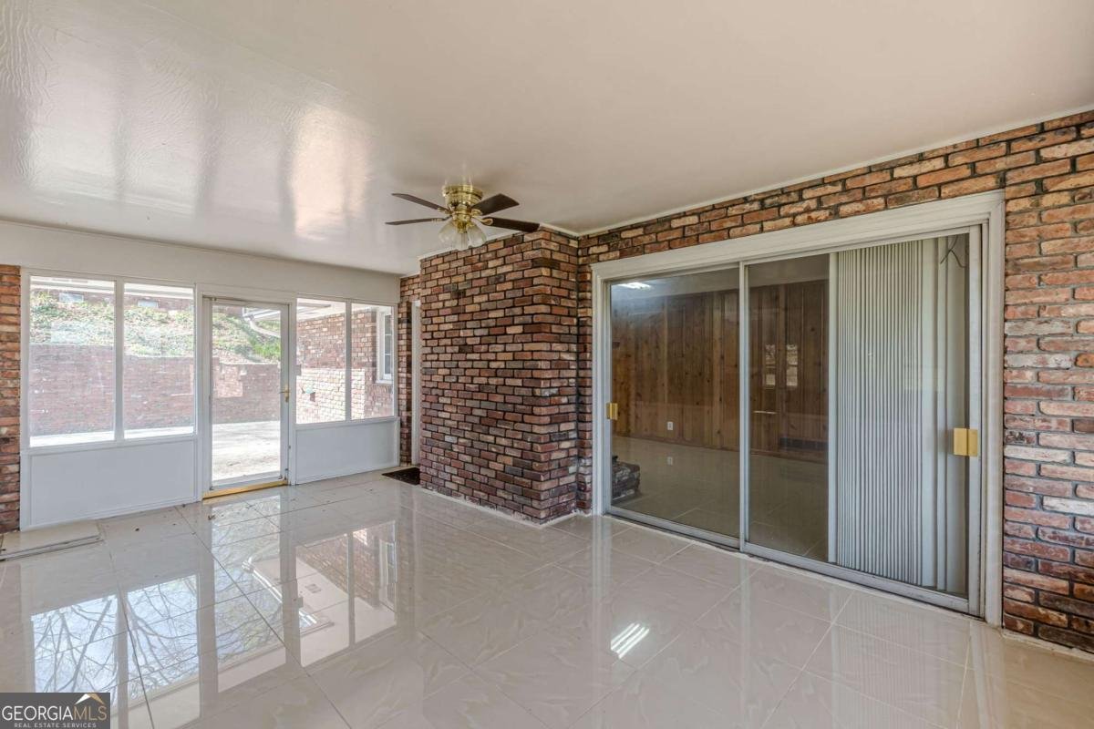 2110 LaVista Circle Hapeville - Photo 11
