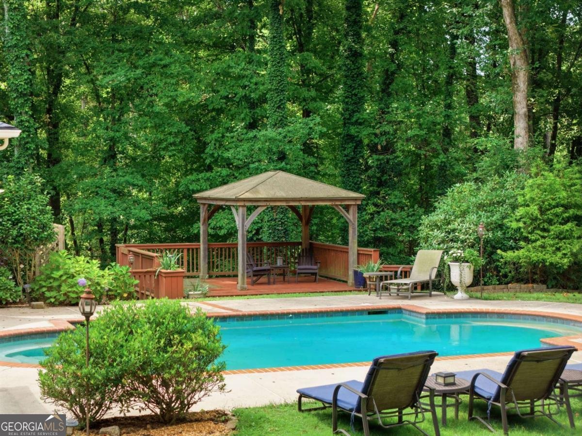 1040 Finnsbury Drive Roswell - Photo 43