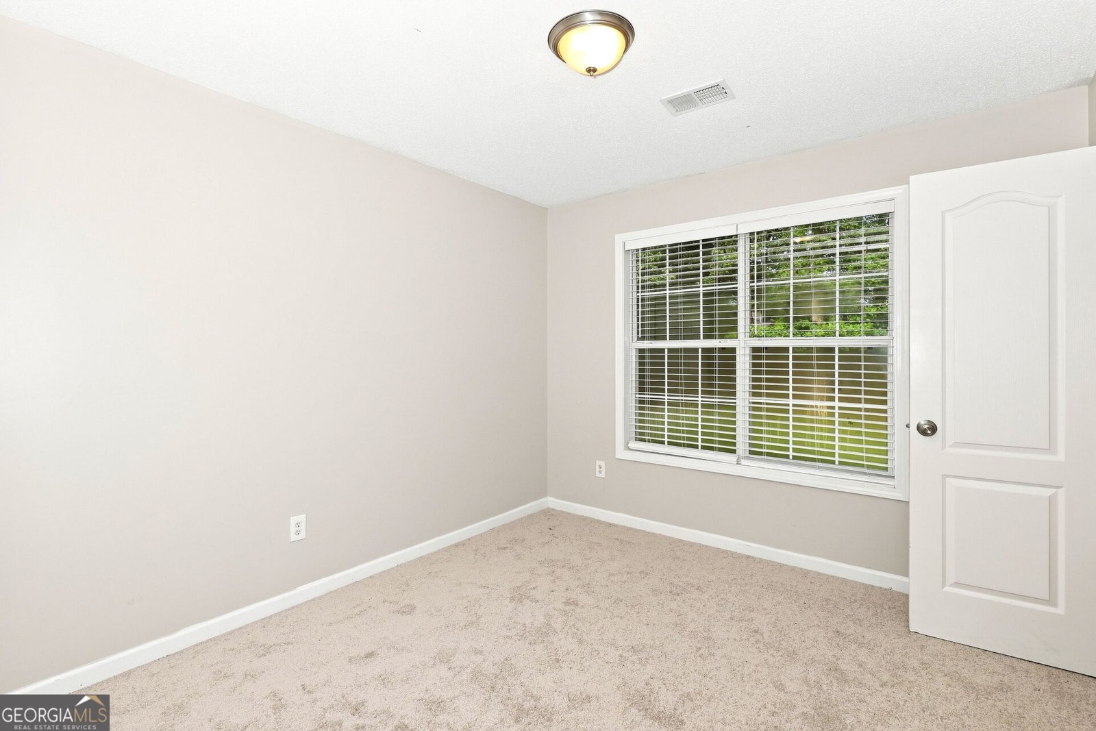 133 Crown Oaks Drive Stockbridge - Photo 16