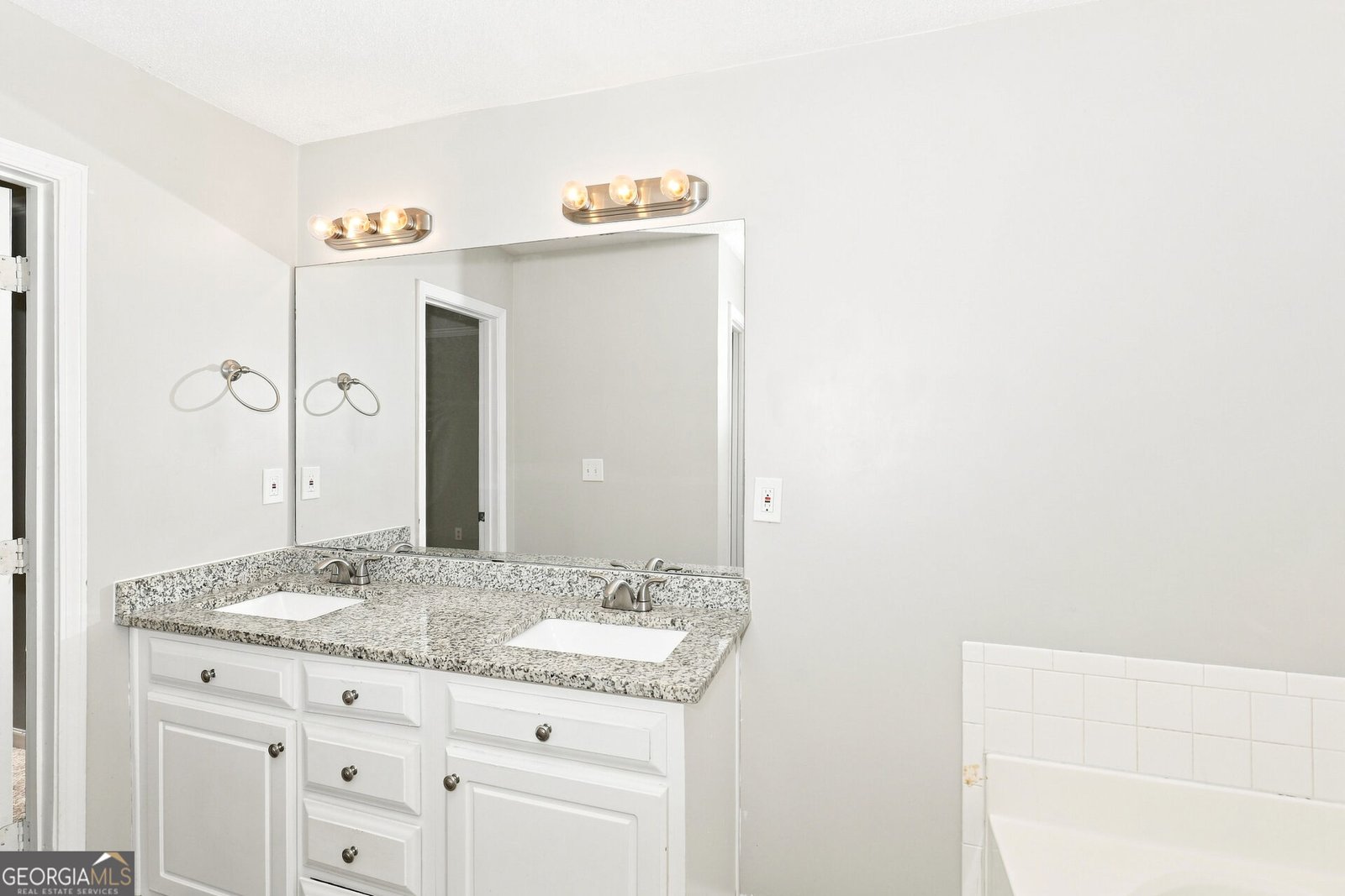133 Crown Oaks Drive Stockbridge - Photo 17