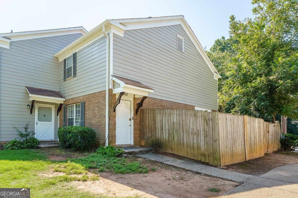 2611 Stratford Lane Morrow - main photo