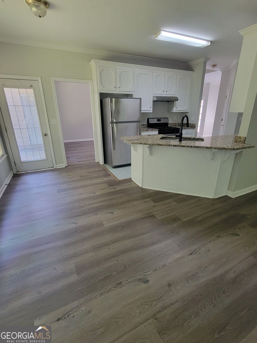 12208 Barney Court Fayetteville - Photo 10