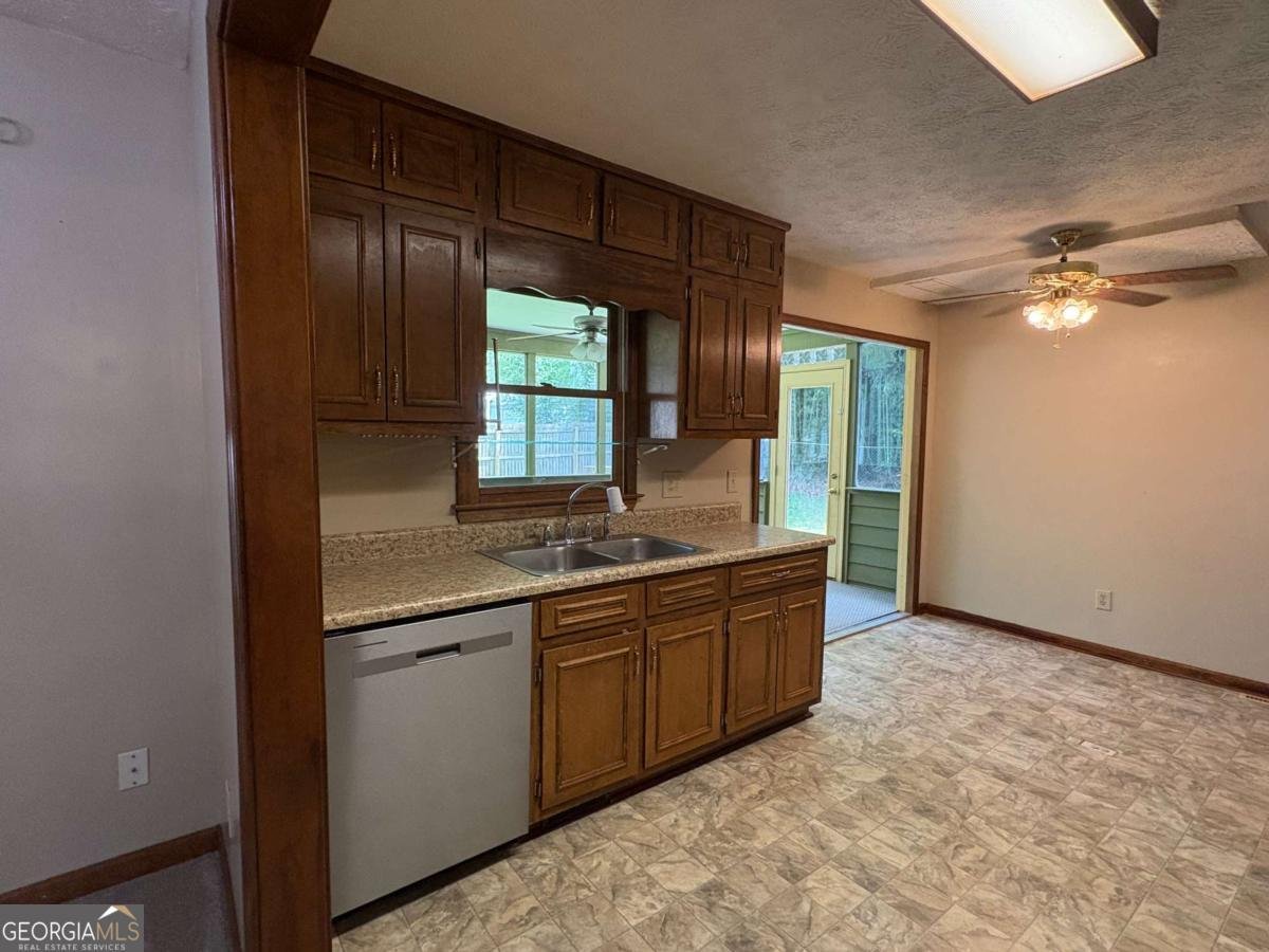 4830 Squirrel Creek Drive Gainesville - Photo 13