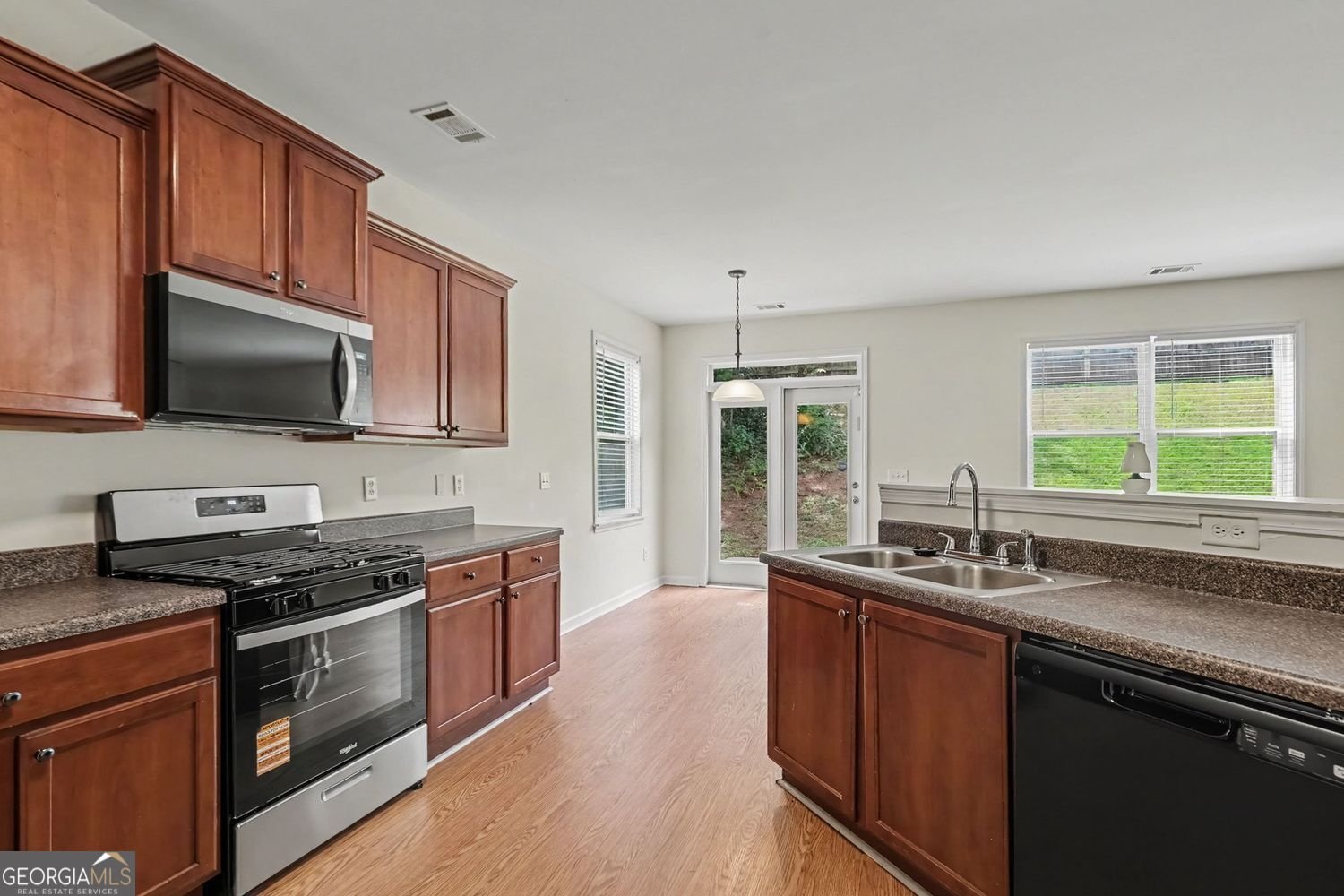 6486 Stonelake Place Atlanta - Photo 10