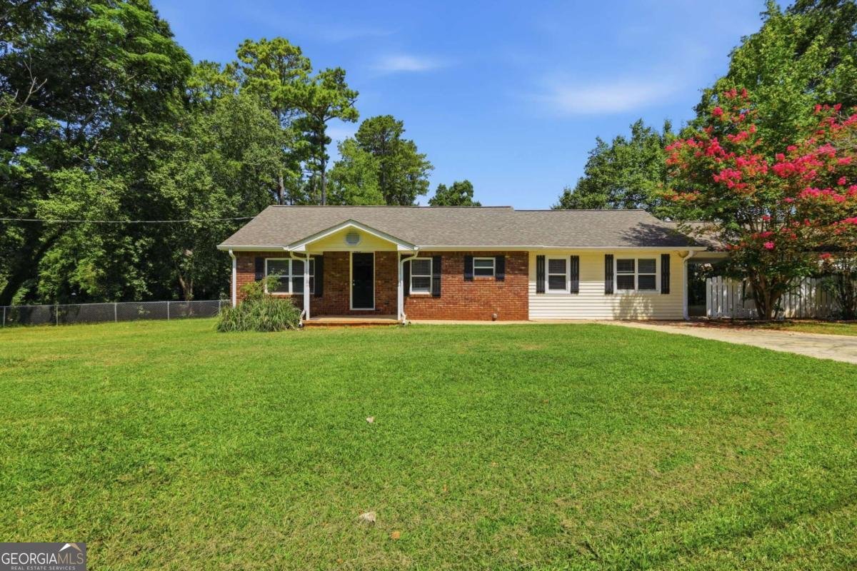620 Smithstone Road Marietta - main photo