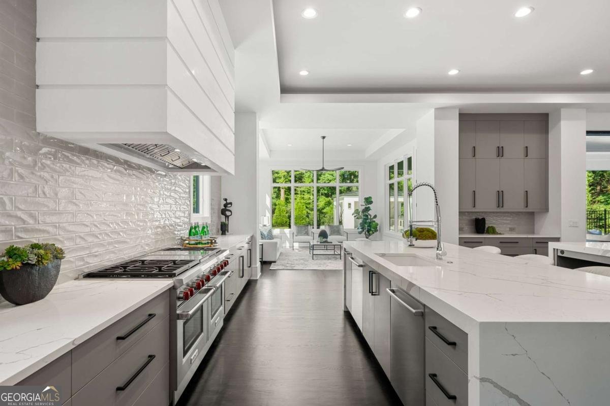 5211 Powers Ferry Road Sandy Springs - Photo 16